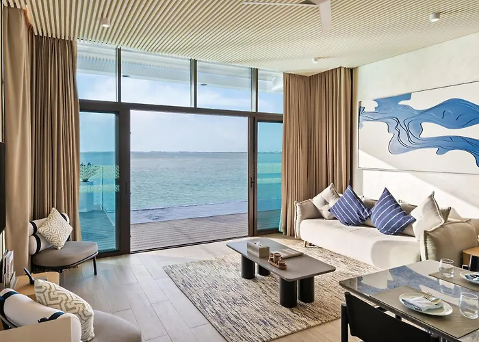 Bab Al Nojoum Hudayriyat Villas